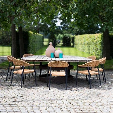 Truyenhof Bed & Breakfast Bree Bagian luar foto