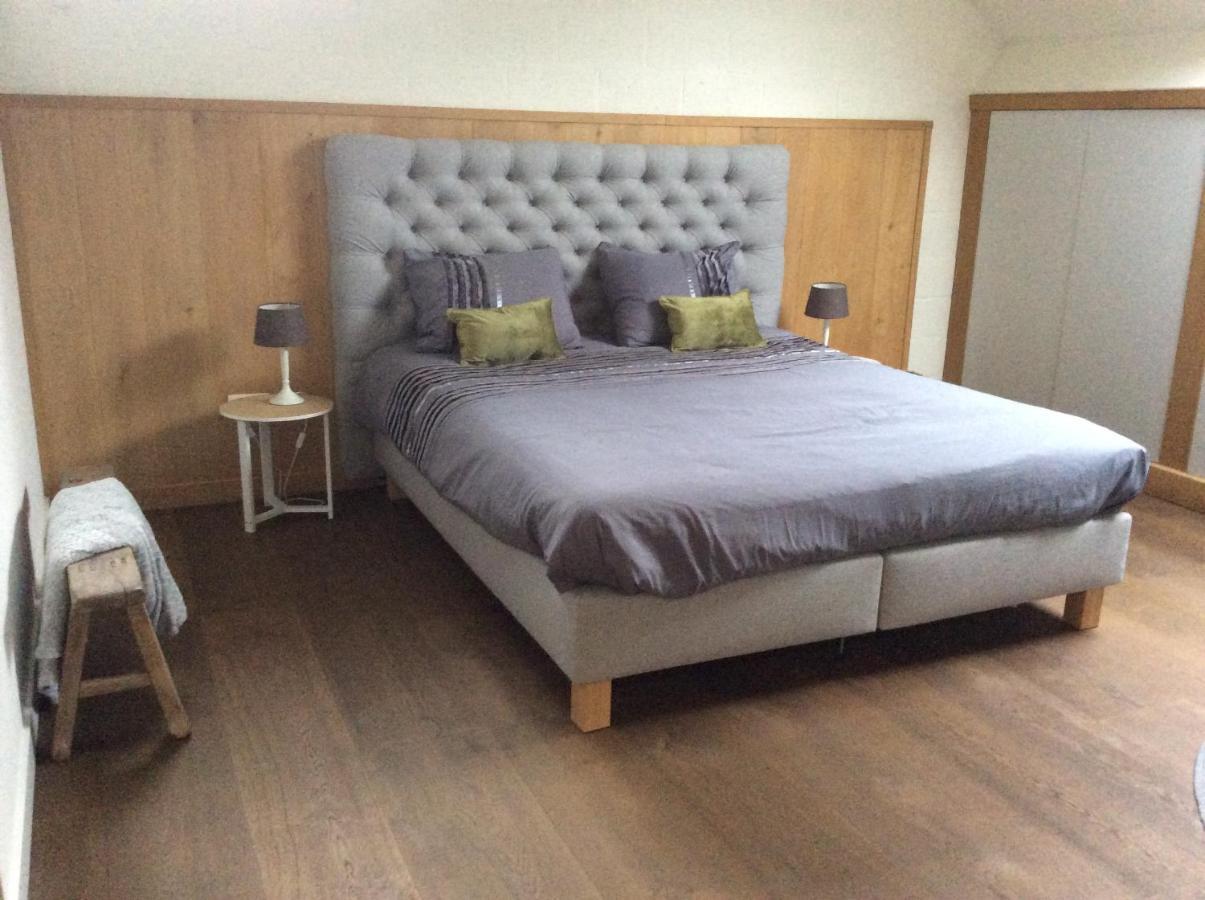 Truyenhof Bed & Breakfast Bree Bagian luar foto