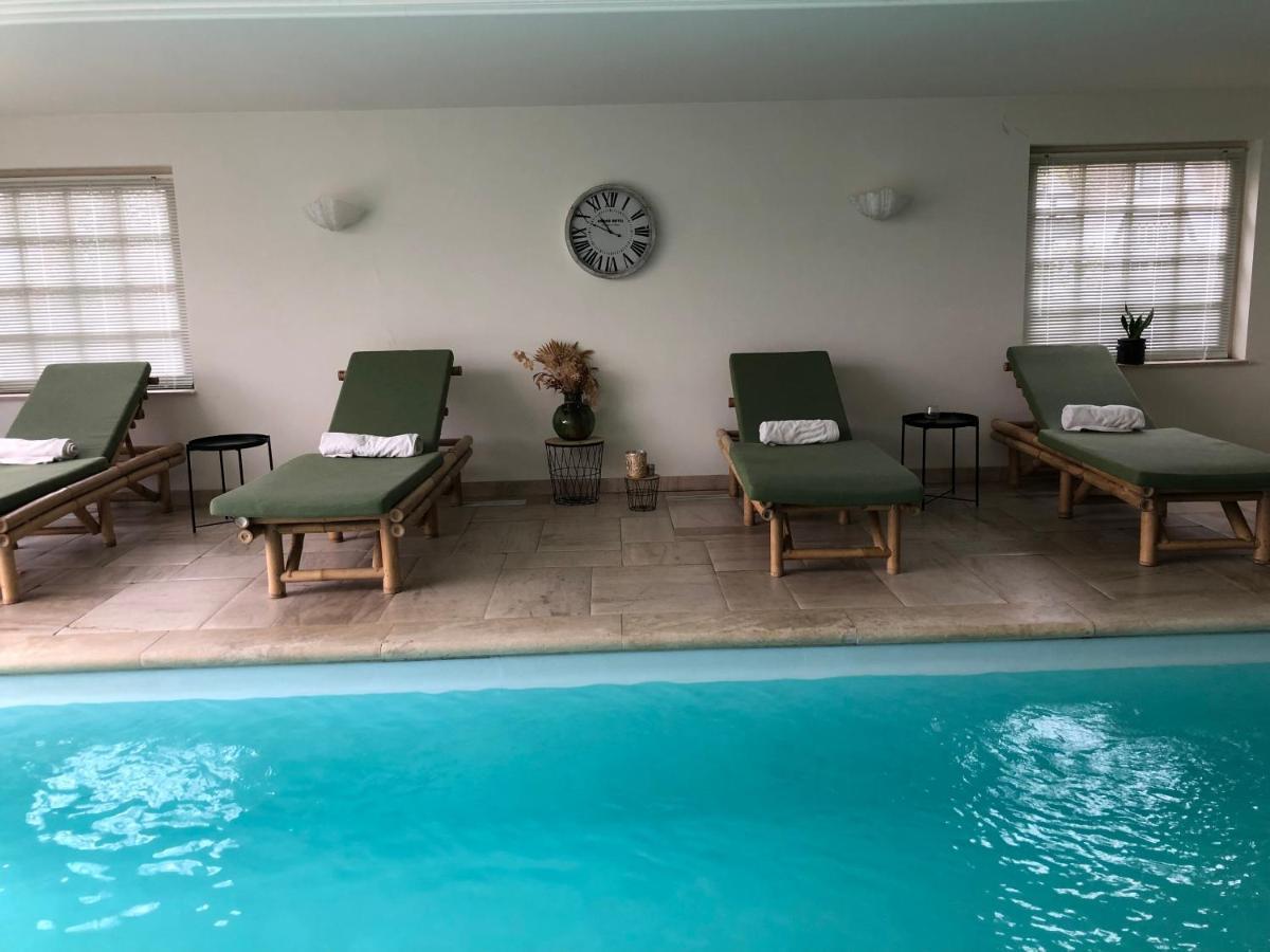 Truyenhof Bed & Breakfast Bree Bagian luar foto