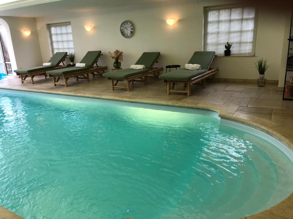 Truyenhof Bed & Breakfast Bree Bagian luar foto
